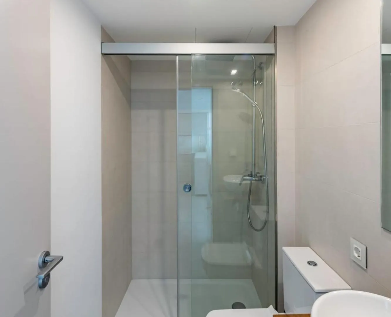 Apartment Serene Seaview Retreat In Higueron: 2Br Oasis Fuengirola