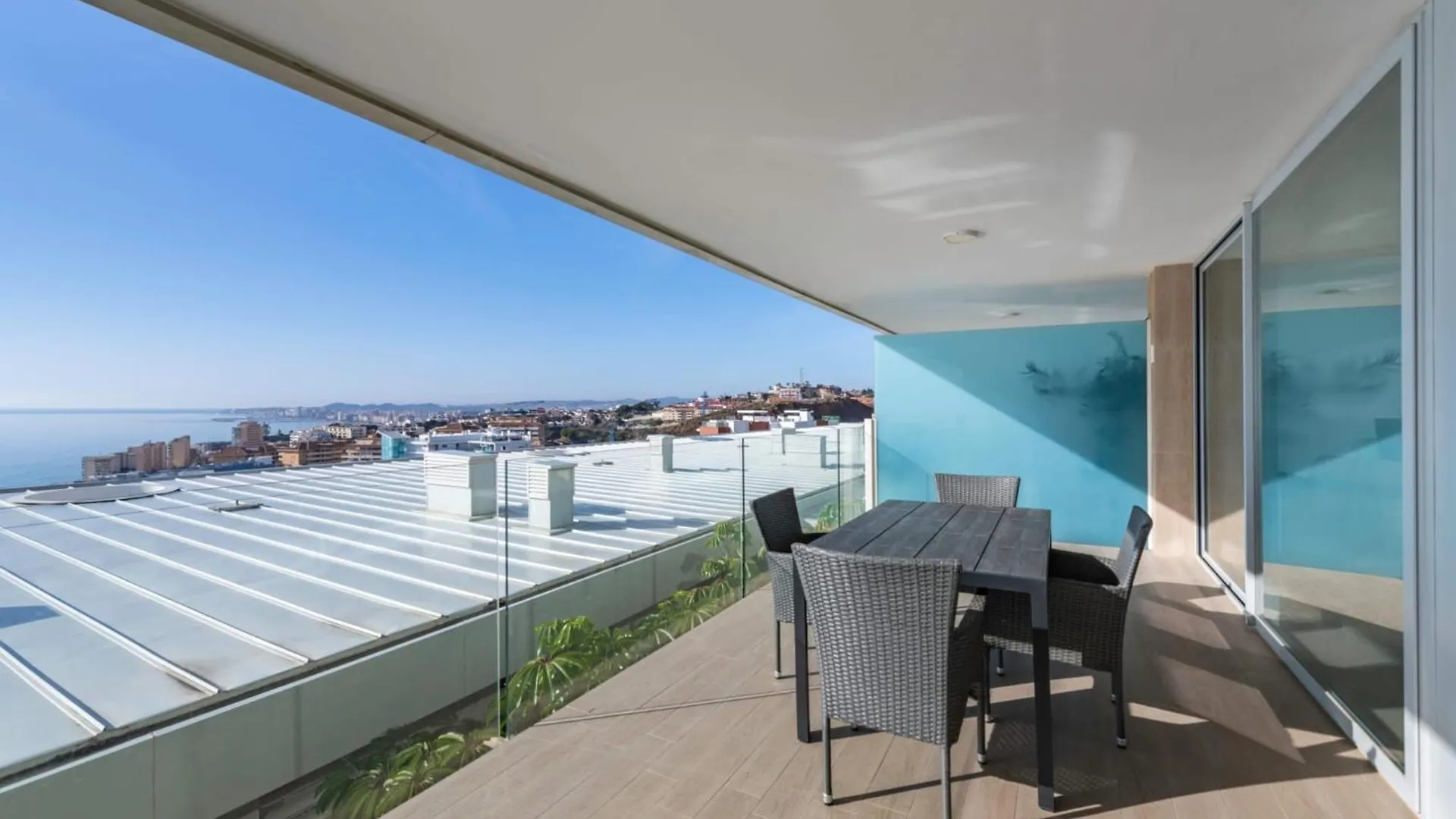 Serene Seaview Retreat In Higueron: 2Br Oasis Fuengirola
